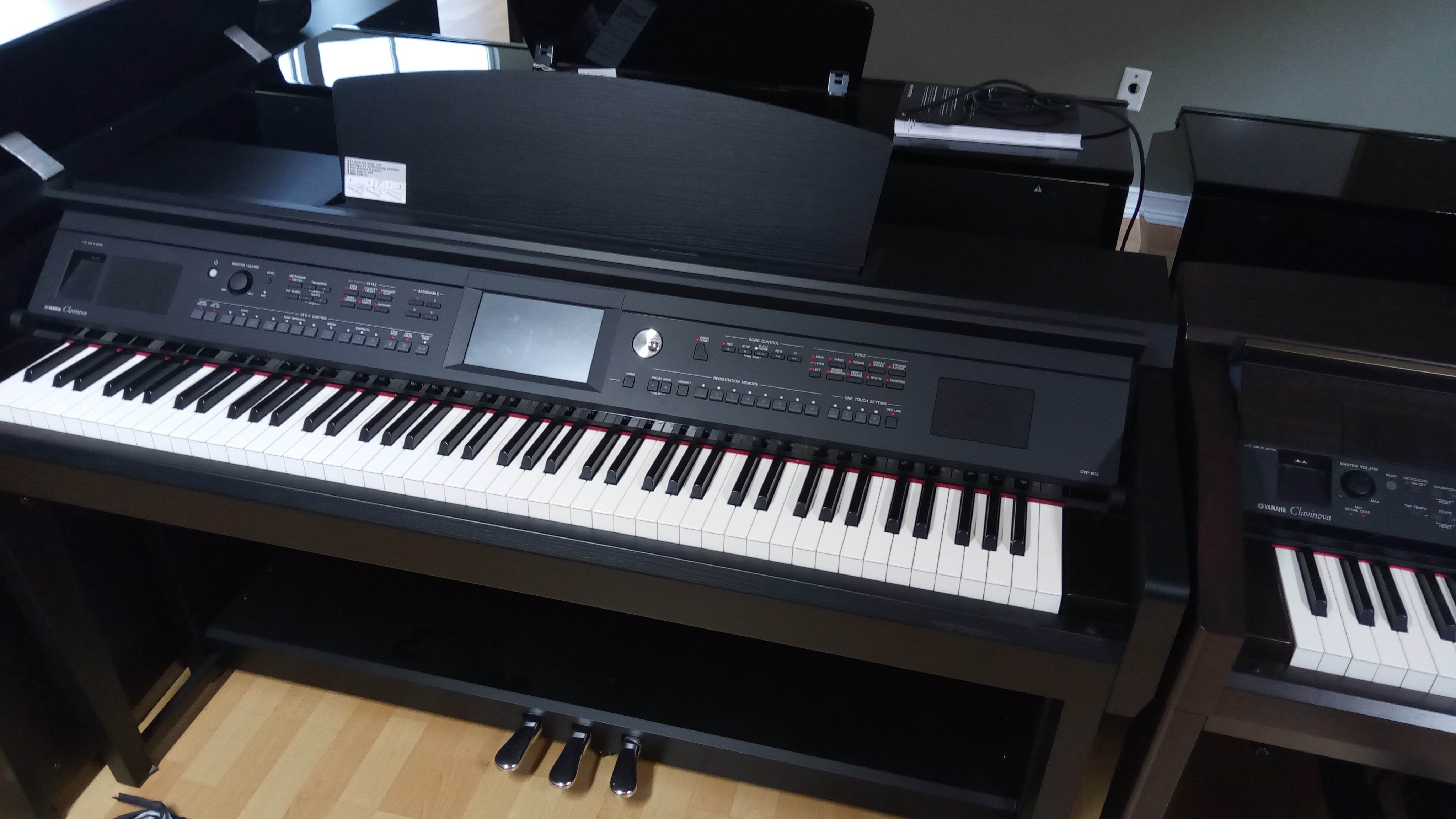 Yamaha CVP 605 #UCUZ01041