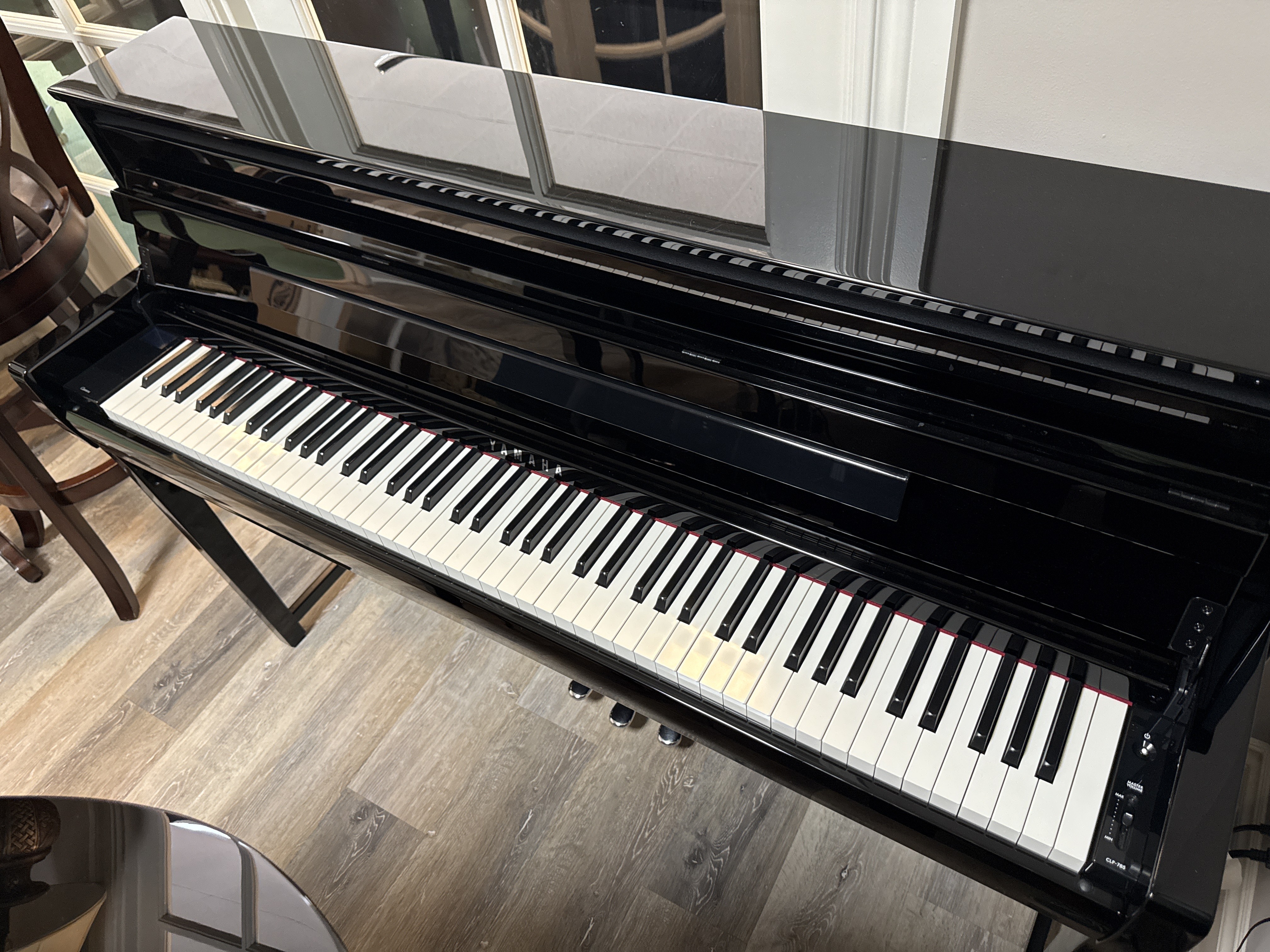 Yamaha-CLP785-UCAZ01035